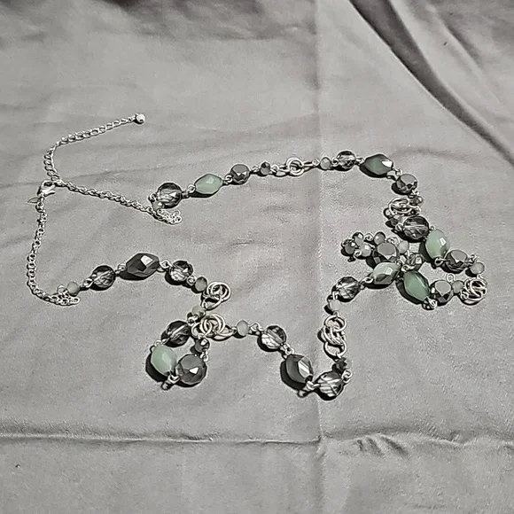 36" Silver tone‎ and bead necklace with seafoam green, gray and clear beads. - Picture 2 of 3
